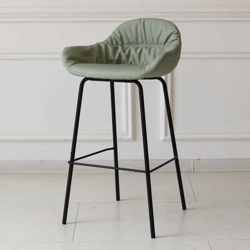 Tabouret de bar gris à dossier
